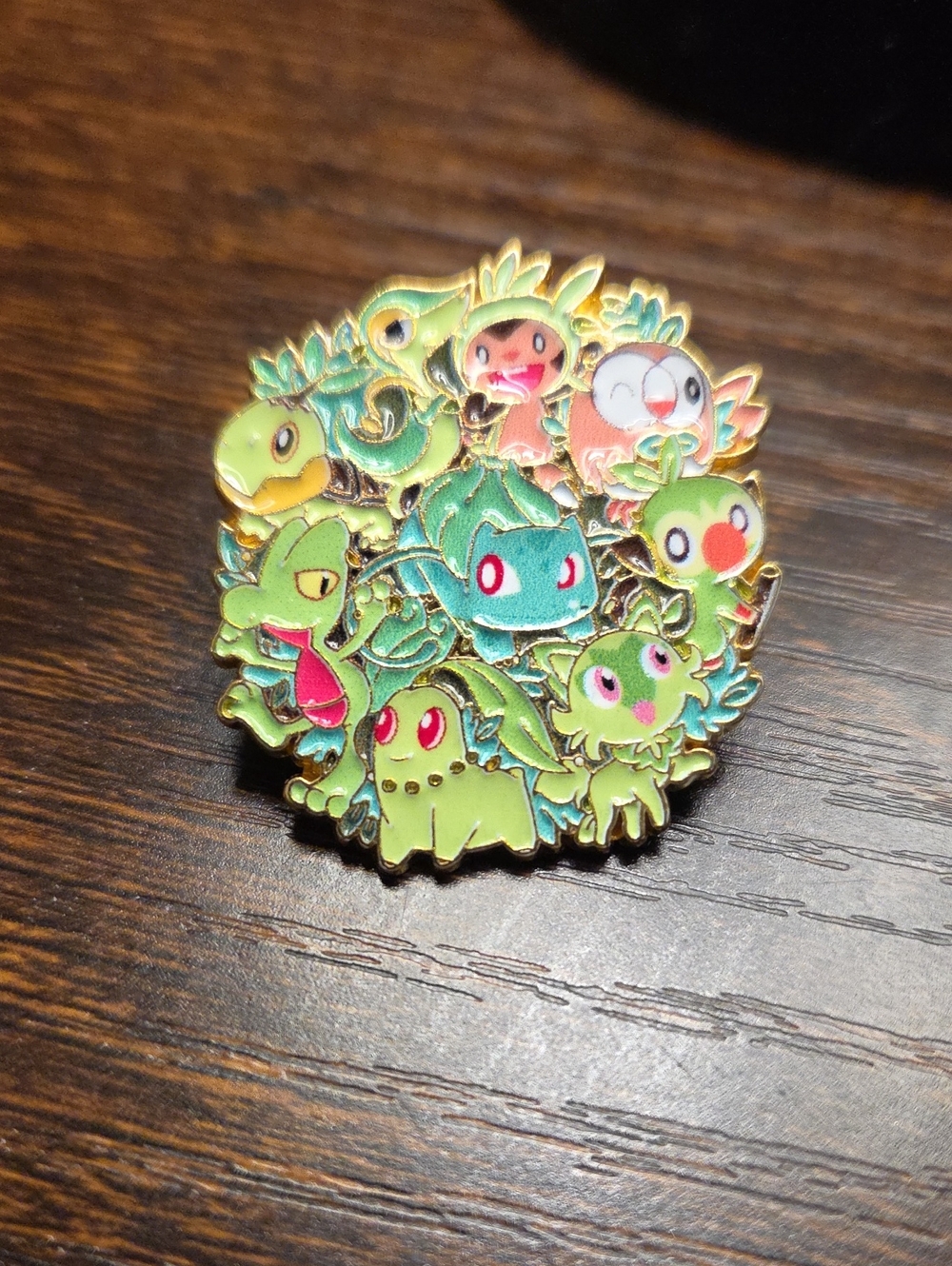 Pokemon Green Grass-Type Ensemble Enamel Pin
